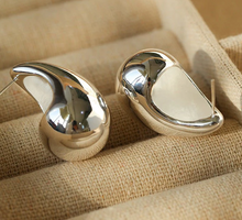 Cargar imagen en el visor de la galería, Aretes Chiara
