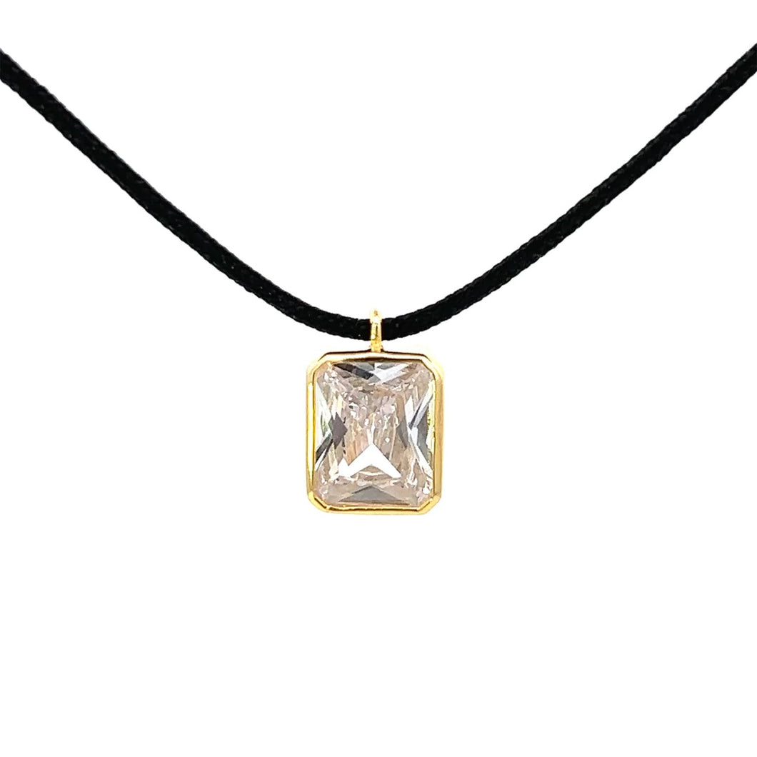 Collar Lucy