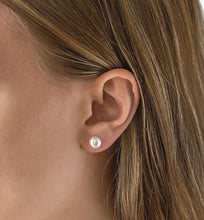 Cargar imagen en el visor de la galería, Perla Studs
